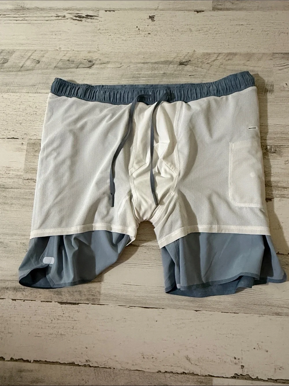 lululemon athletica Men's Slate Blue Athletic Shorts - Picture 6 of 10